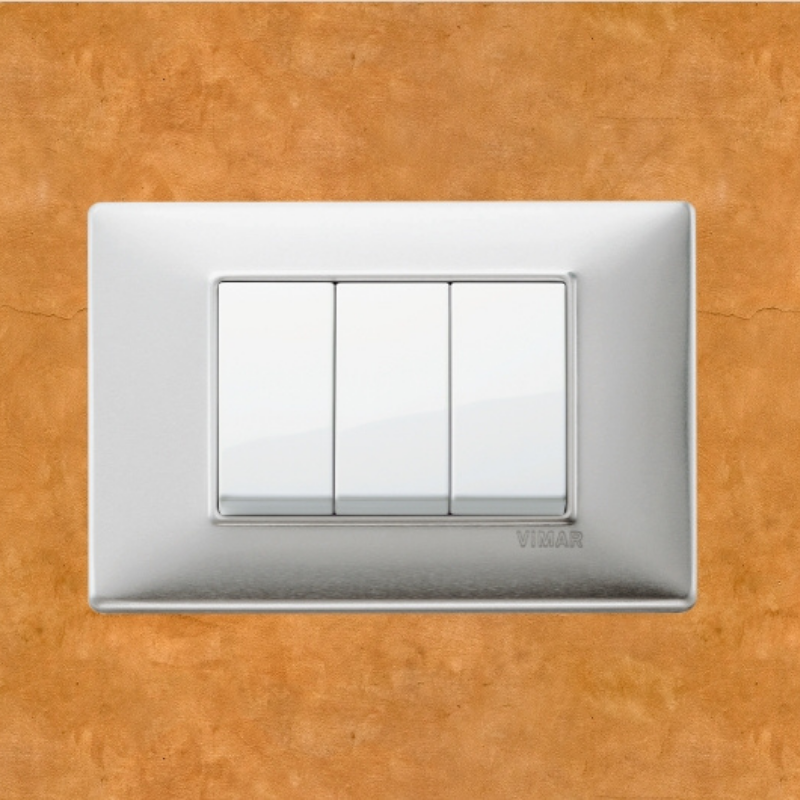 Vimar Plana Metal 3 Gang Switch - Brushed Aluminum - 16A - PHOTO 10