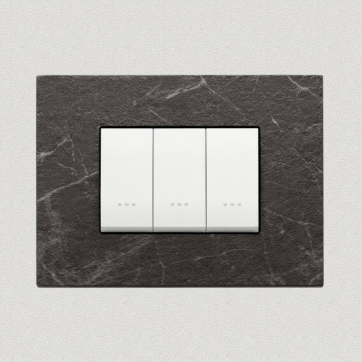 Vimar Eikon Marble 3 Gang Switch - Black Marquina - 16A - PHOTO 8