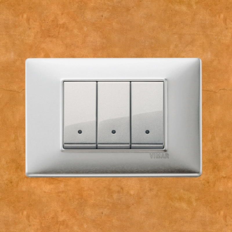 Vimar Plana Metal 3 Gang Switch - Brushed Aluminum - 16A - PHOTO 9