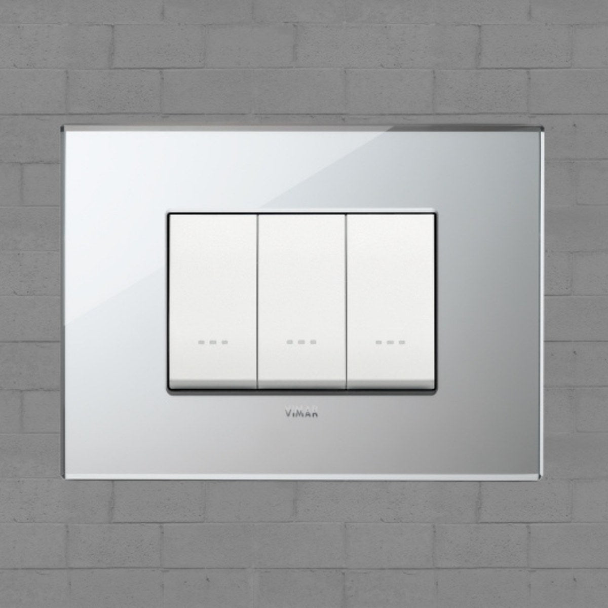 Vimar Eikon Glass 3 Gang Switch - Ice Silver - 16A - PHOTO 10