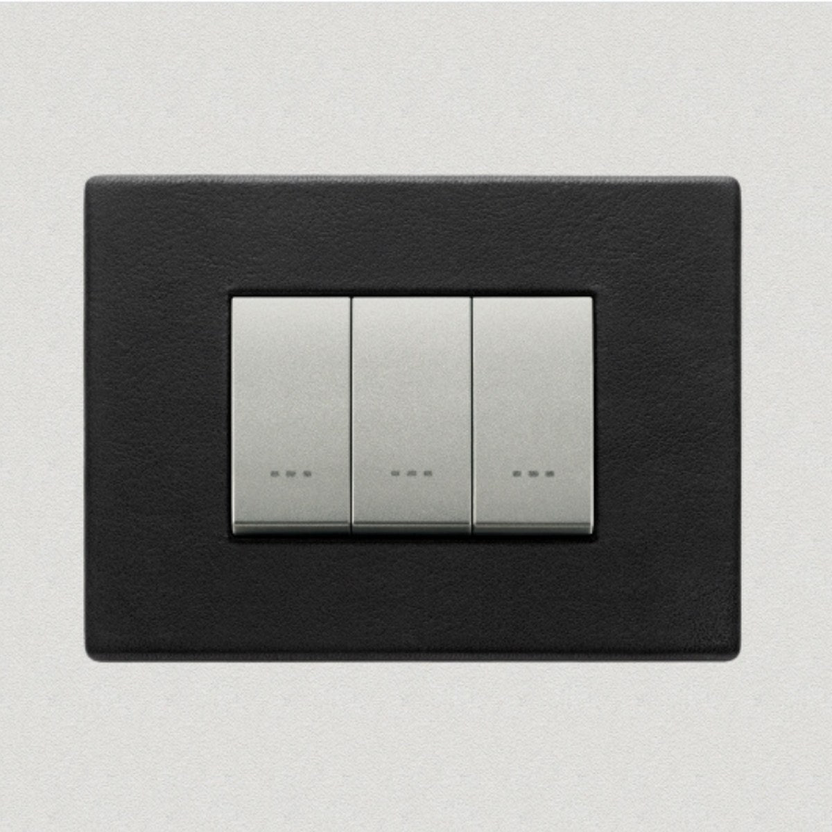Vimar Eikon Leather 3 Gang Switch - Black Forest - 16A - PHOTO 5