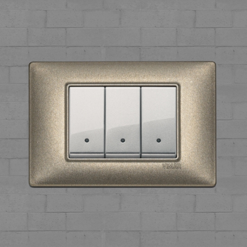 Vimar Plana Metal 3 Gang Switch - Brushed Aluminum - 16A - PHOTO 15