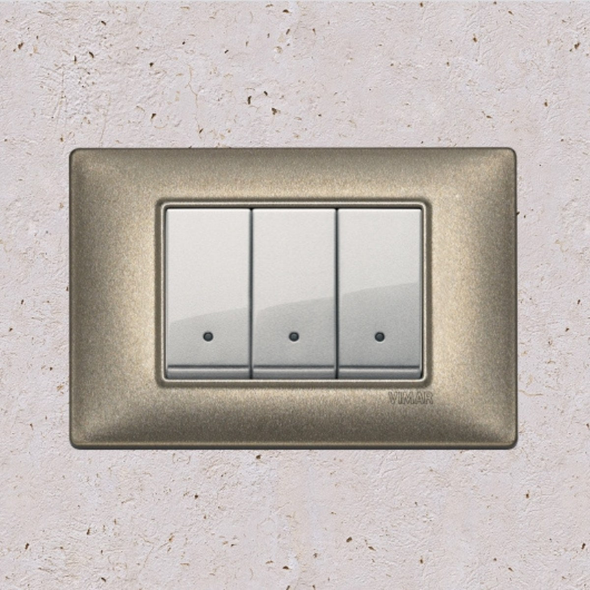 Vimar Plana Metal 3 Gang Switch - Brushed Aluminum - 16A - PHOTO 16